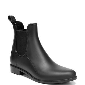 Sam Edelman tinsley rubber Chelsea boots